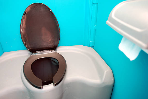 Porta potty delivery and setup in Pierceton, IN